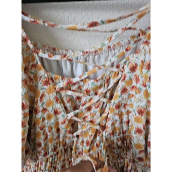 Torrid Women's Floral Crinkle Gauze Cris Cross Back Bohemia Chic Top Size 1 - Picture 11 of 13